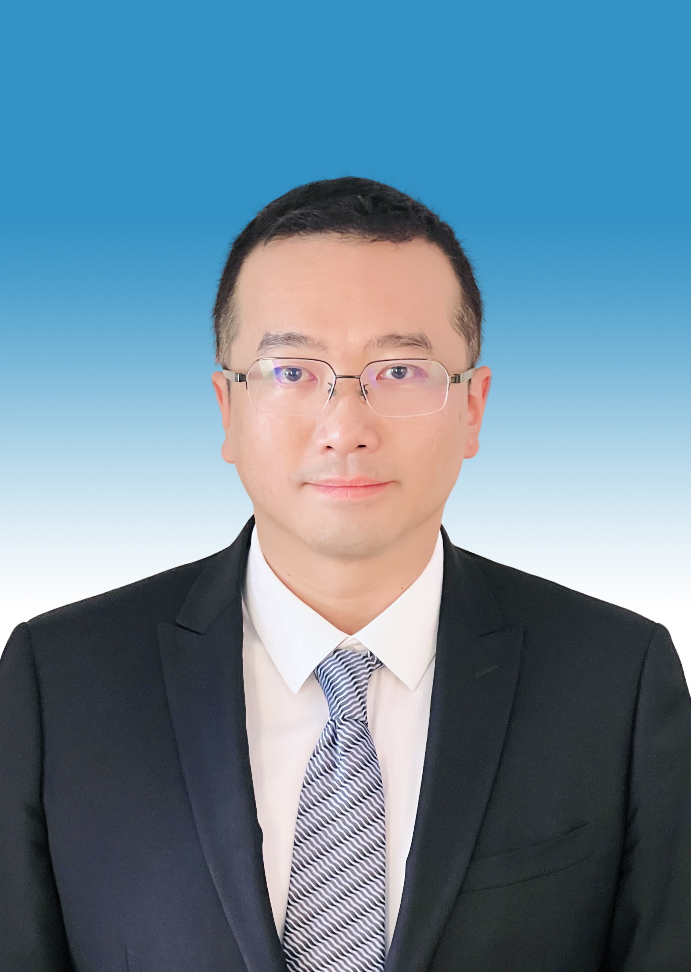 许  昆